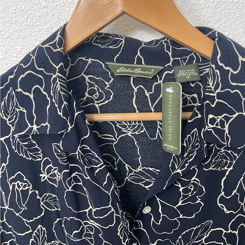 Eddie Bauer Navy and Cream Floral Maxi Dress - Picture 2 of 6